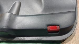Обшивка двери передняя правая R G8 TOYOTA Hilux 67610-0KA90-C0