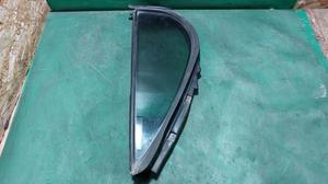 Форточка двери задней левой L G8 TOYOTA Hilux 68124-0K230