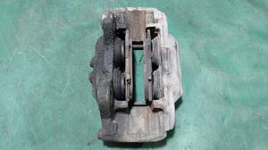 Суппорт передний левый L G8 TOYOTA Hilux 47750-0K300