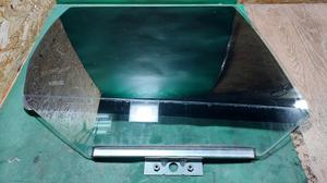 Стекло двери задней правой R Нива Тревел LADA Нива Тревел 21230-6203210-05