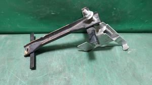 Кронштейн аккумулятора Нива Тревел LADA Нива Тревел None