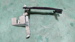 Кронштейн аккумулятора Нива Тревел LADA Нива Тревел None