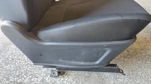 Сиденье переднее правое R Нива Тревел LADA Нива Тревел 21232-6814020-51