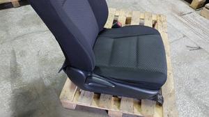 Сиденье переднее правое R G8 TOYOTA Hilux None