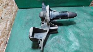 Опора передней пружины верхняя правая R Нива Тревел LADA Нива Тревел 21236-2904222-00