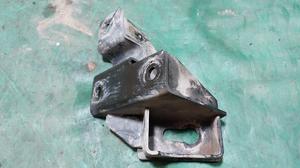 Кронштейн опоры двигателя передний правый R Нива Тревел LADA Нива Тревел 21230-1001053-00