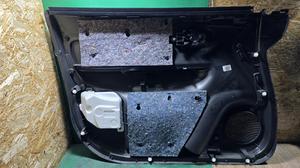 Обшивка двери передняя правая R L200/5 MITSUBISHI L200 None