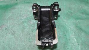 Кронштейн опоры двигателя 1GD-FTV левый L TLC Prado250 TOYOTA Land Cruiser Prado 250 12315-35050