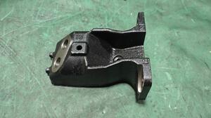 Кронштейн опоры двигателя 1GD-FTV правый R TLC Prado250 TOYOTA Land Cruiser Prado 250 12311-35060