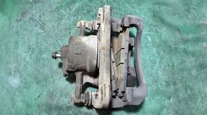 Суппорт передний левый L CAMRY V40 TOYOTA Camry 47750-33340