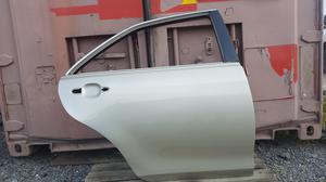 Дверь задняя правая R Camry V40 TOYOTA Camry 67003-33161