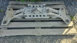 Подрамник задний Camry V40 TOYOTA Camry 51206-33061