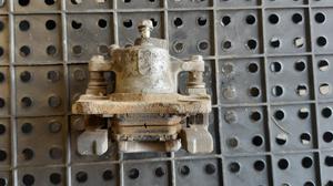 Суппорт задний правый R Camry V40 TOYOTA Camry 47830-33210