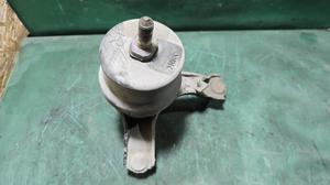 Кронштейн крепления (опора двигателя) правый 2GR-FE TOYOTA Camry 12362-31040
