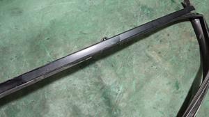 Уплотнитель стекла внутренний задний правый R TOYOTA Camry 68142-33090