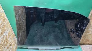 Стекло двери задней правой R TOYOTA Camry 68113-33150
