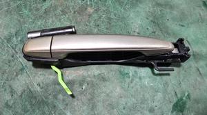 Ручка двери внешняя задняя правая R TOYOTA Camry 69203-33030