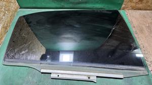 Стекло двери задней правой R TOYOTA Camry 68113-33150
