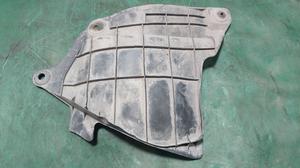 Защита двигателя (пыльник) правая R TOYOTA Camry 53736-33040