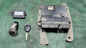 Блок управления двигателем 2GR-FE TOYOTA Camry 89661-33B60