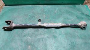 Рычаг подвески задний (поперечный регулируемый) правый R TOYOTA Camry 48730-33150