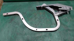 Петля крышки багажника TOYOTA Camry 64510-33060