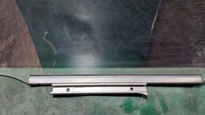 Стекло двери задней левой L TOYOTA Camry 68114-33150