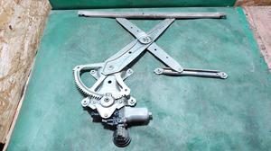 Стеклоподъёмник двери передней правый R TOYOTA Camry 69801-33060