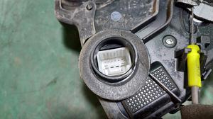 Замок двери передней правой R TOYOTA Camry 69030-33290