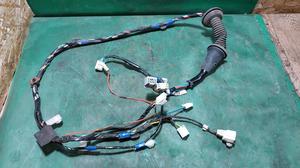 Проводка двери передней правой R TOYOTA Camry 82151-33A50