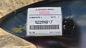 Крыло переднее левое L L200/4 MITSUBISHI L200 5220A817