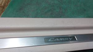 Накладка порога внутренняя передняя правая R TOYOTA Camry 67913-33080