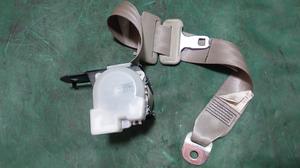 Ремень безопасности задний TOYOTA Camry 73360-33130
