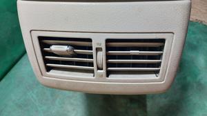 Подлокотник центральный TOYOTA Camry 58810-33200