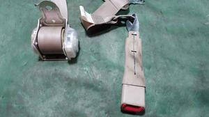 Ремень безопасности задний центральный TOYOTA Camry 73480-33140