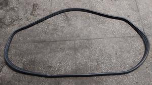 Уплотнитель проёма багажника TOYOTA Camry 64461-33070