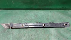 Кронштейн бампера заднего правый R TOYOTA Camry 52157-33010