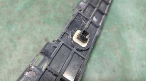 Кронштейн бампера заднего правый R TOYOTA Camry 52157-33010