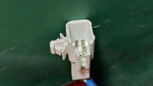 Фонарь задний внутренний правый R TOYOTA Camry 81581-33120