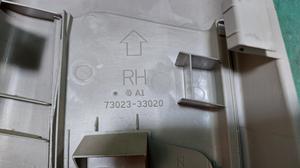 Обшивка стойки центральная верхняя правая R TOYOTA Camry 62410-33140