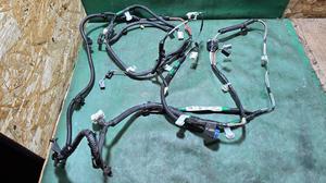 Проводка крышки багажника TOYOTA Camry 82181-33180