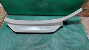 Накладка порога внутренняя задняя левая L TOYOTA Camry 67918-33070