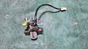 Личинка замка багажника TOYOTA Camry 69055-33440