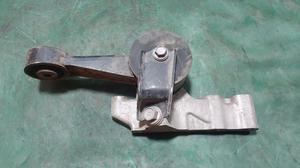 Кронштейн крепления (опора двигателя) верхний 2GR-FE