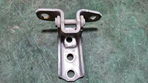 Петля двери передней левой L нижняя L200/5 MITSUBISHI L200 5702A162