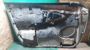 Обшивка двери передняя правая R TOYOTA Camry 67610-33B70