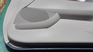 Обшивка двери передняя правая R TOYOTA Camry 67610-33B70