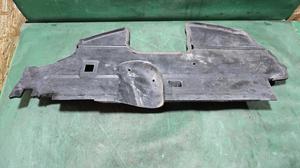 Дефлектор радиатора левый L TOYOTA Camry 53294-33030