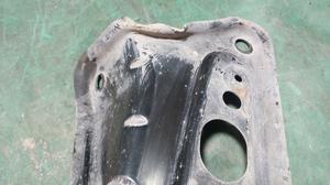 Кронштейн переднего подрамника правый R TOYOTA Camry 51035-33030