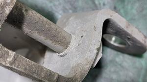 Петля двери передней правой R нижняя TOYOTA Camry 68730-33021